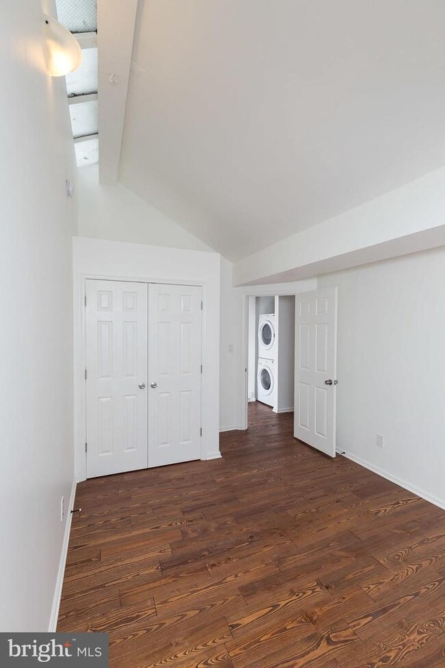 Building Photo - 307 Mosher St