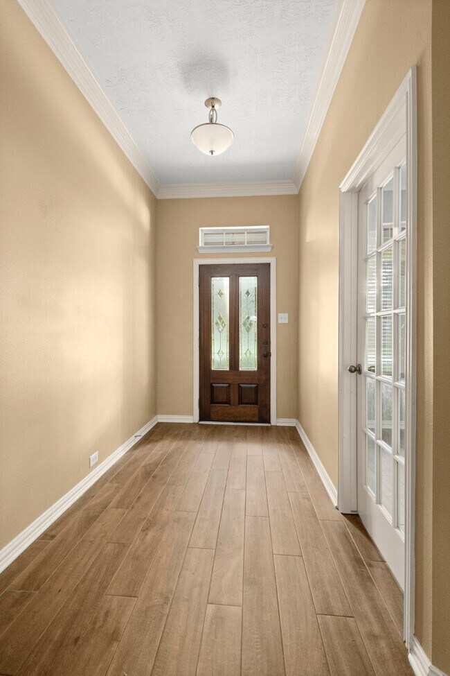 Building Photo - 19830 Broadhead Manor Dr