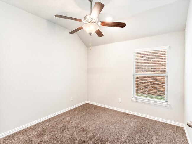 Building Photo - 16609 Spence Park Ln