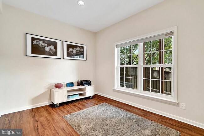 Building Photo - 4035 Timber Oak Trl