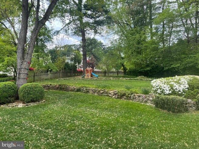 Building Photo - 1816 Midlothian Ct