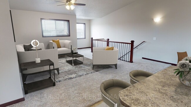 Building Photo - UPPER UNIT 2 BD, 1 BA, INDIVIDUAL ENTRANCE...