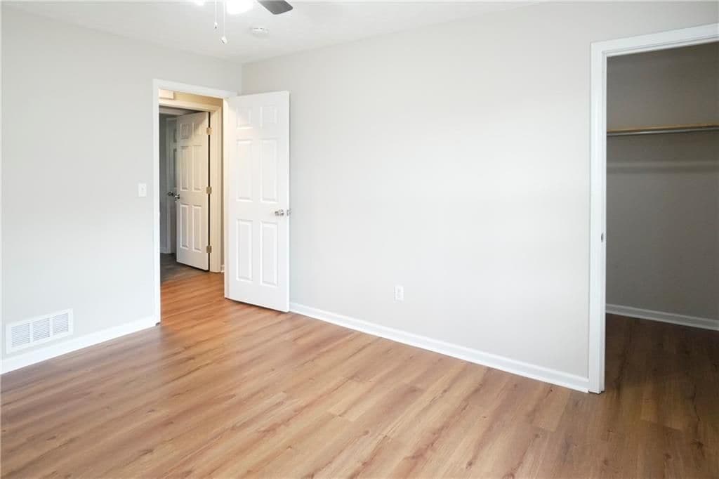 Building Photo - 1802 Driftwood Pl