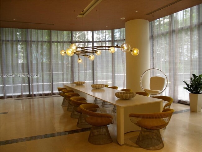 Building Photo - 55 SW 9th St