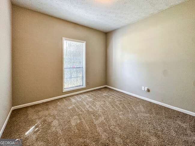 Building Photo - 11647 Matthews Trail