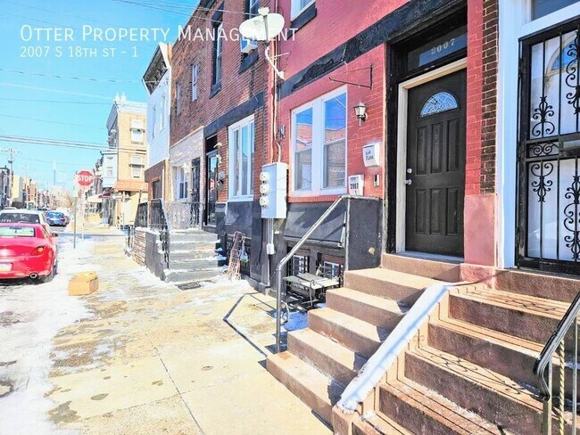 Building Photo - 2007 S 18th St