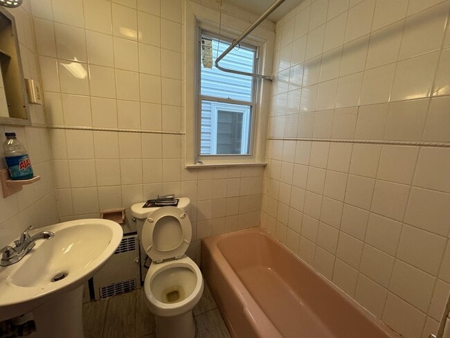 Building Photo - 64 Corbin Ave