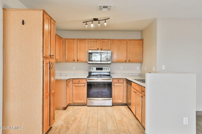 Building Photo - 17420 W Calavar Rd