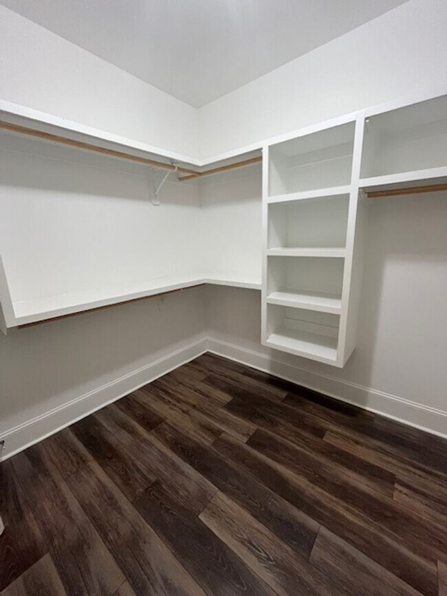 Building Photo - Experience Elegance and Privacy