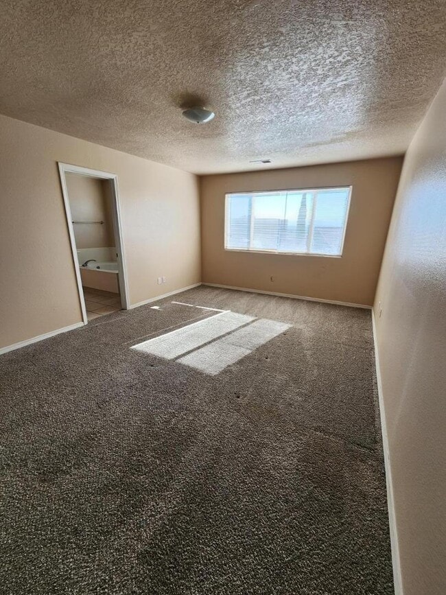 Building Photo - 1735 Avenida Real