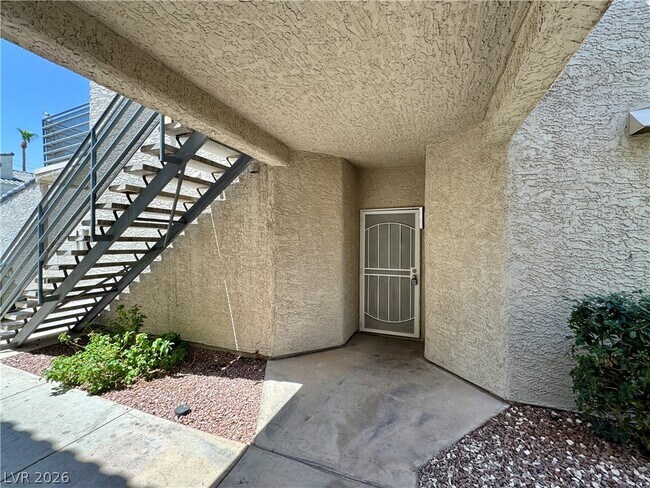 Building Photo - 6250 W Flamingo Rd