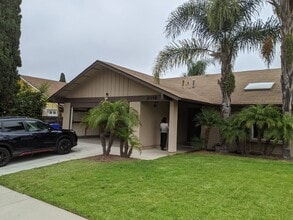 Building Photo - Welcome home to this charming 3-bedroom ho...