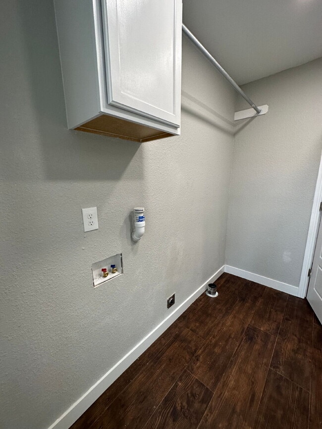 Building Photo - 2824 35th St