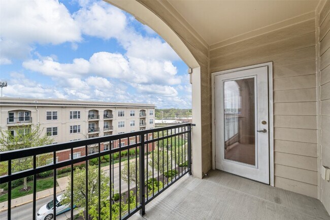 Building Photo - 1251 Strassner Dr