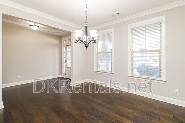 Building Photo - 5780 Bradenton Rd