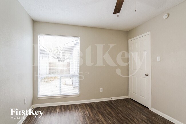 Building Photo - 12703 Enchanted Path Dr