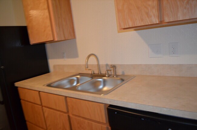 Building Photo - 308 Elbert Ln