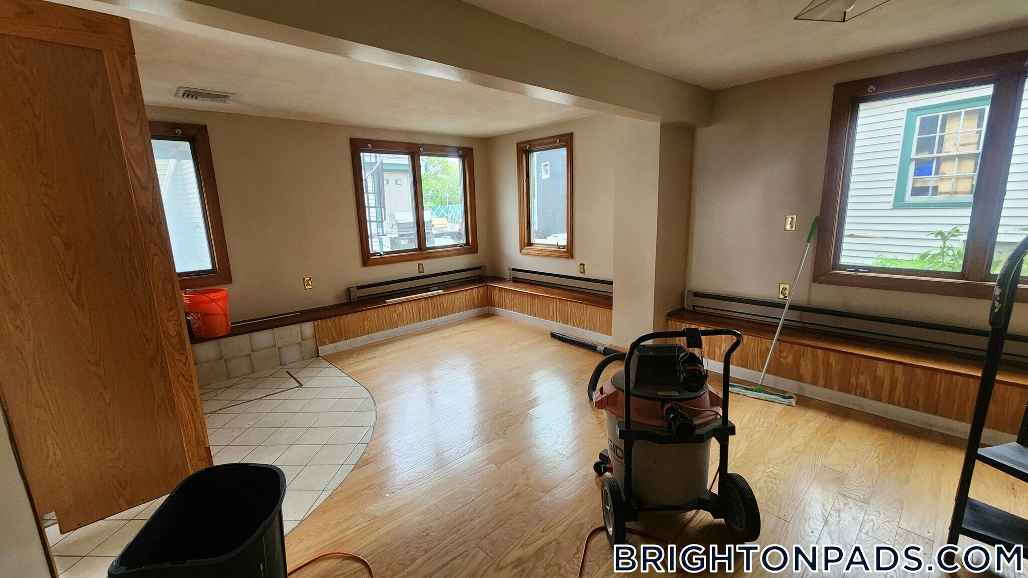 Building Photo - 54A Falkland St