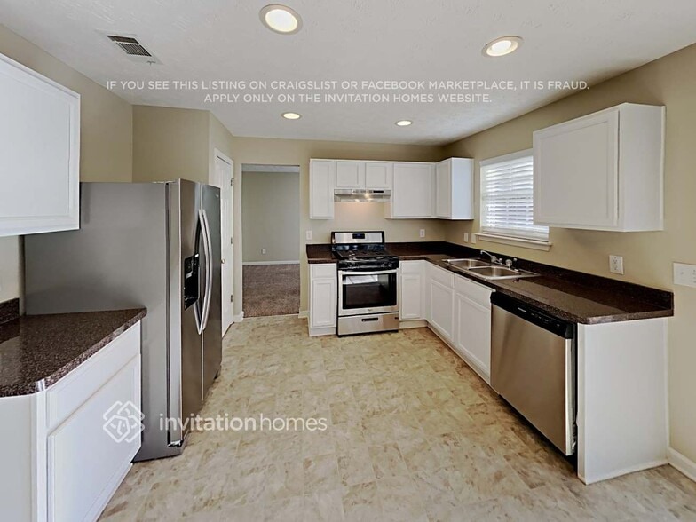 Building Photo - 1058 River Plantation Dr