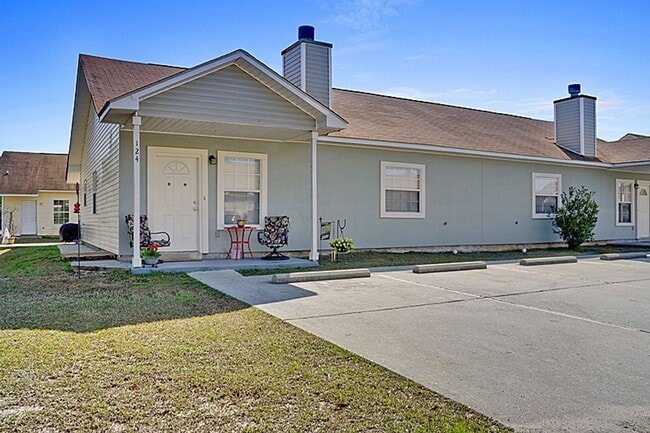 Building Photo - Charming Cottages for Rent in Waveland – 1 & 2 Bedroom Units Available at Cambridge Cottages!