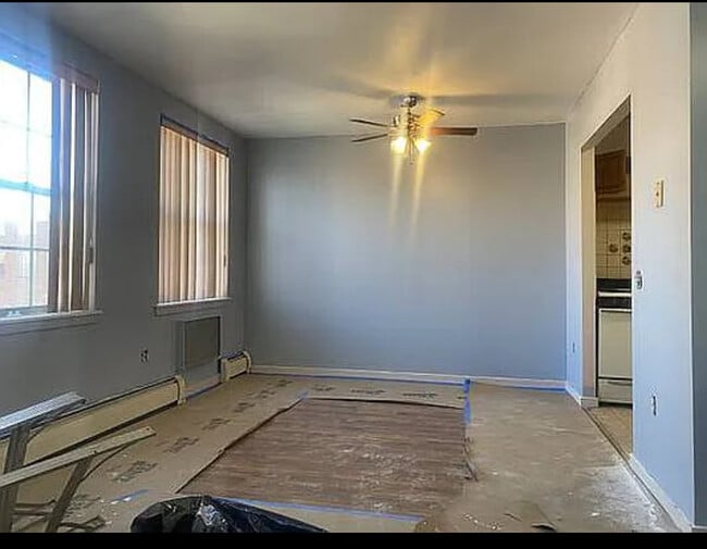 Building Photo - 528 Louisiana Ave