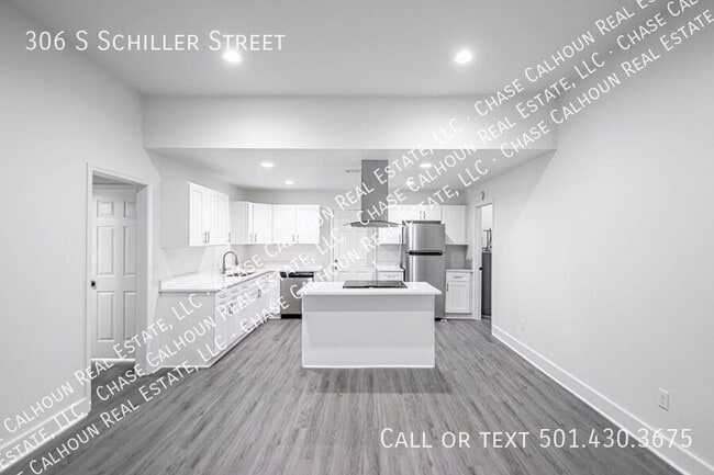 Building Photo - 306 S Schiller St