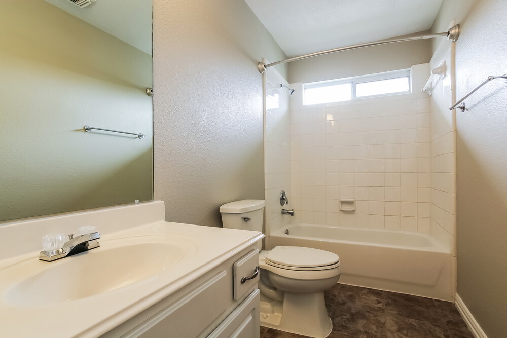 Building Photo - 26614 Cypresswood Dr