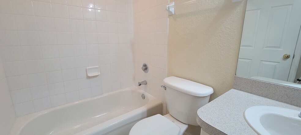 Building Photo - 1112 Islamorada Ln