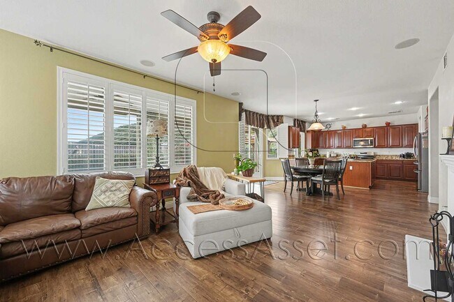 Building Photo - Stunning 5 Bed/3 Bath Home with Pool in Menifee!