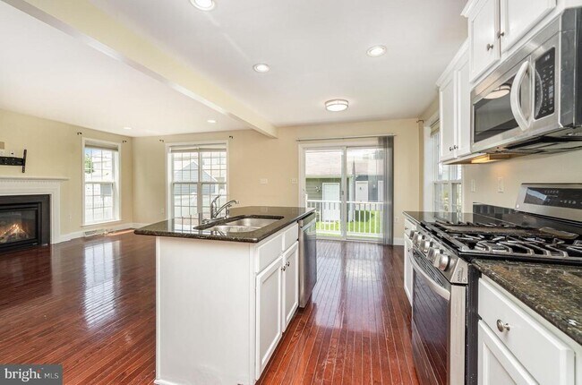 Building Photo - 57 Tavern House Hill