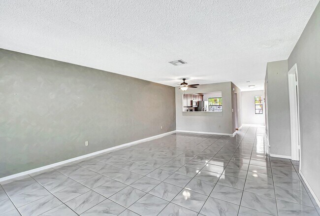Building Photo - 21553 Cypress Hammock Dr