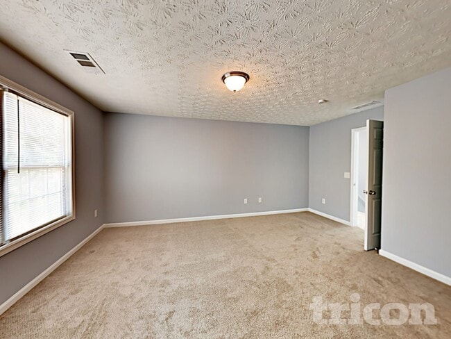 Building Photo - 1710 Meadow Trace