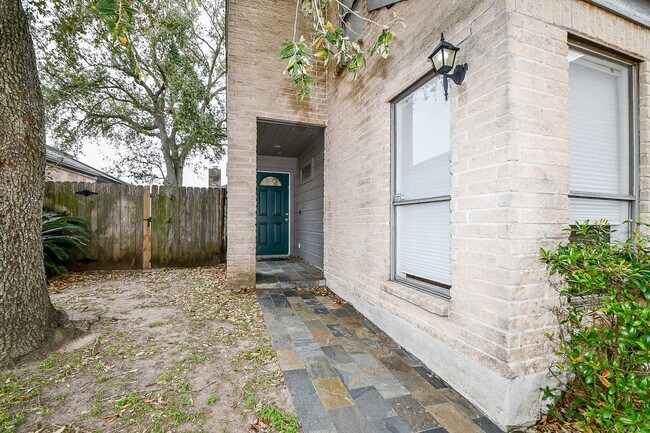 Building Photo - 7711 Hopewell Ln