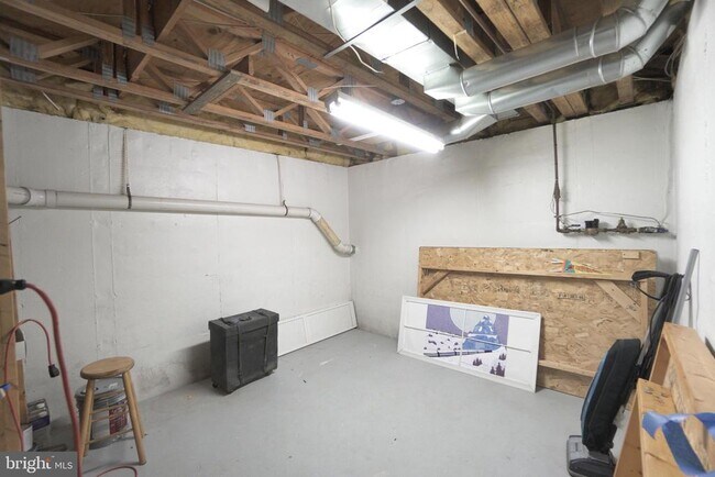 Building Photo - 2041 Greenes Way Cir