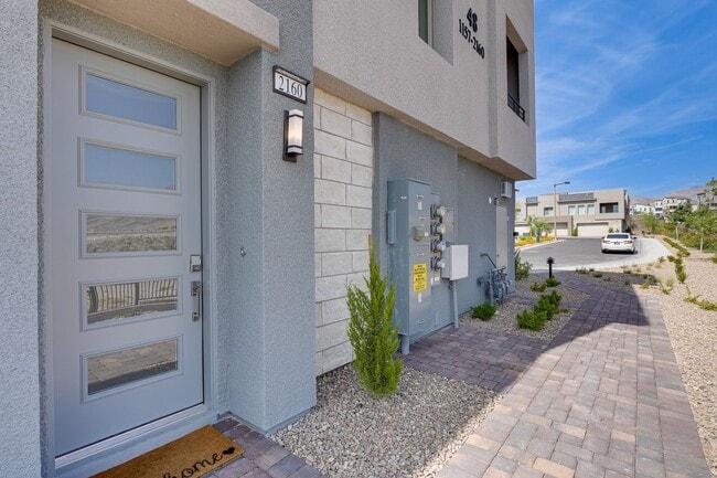 Building Photo - FULLY FURNISHED CONDO IN SUMMERLIN 89138! SHORT TERM!