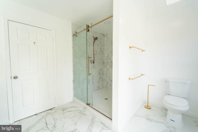 Building Photo - 3244 Titanic Dr