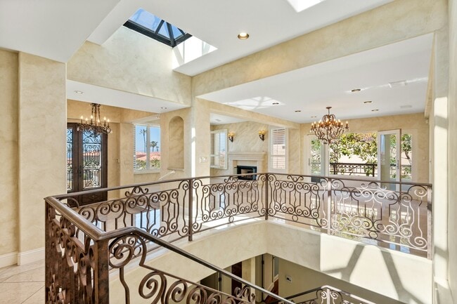 Building Photo - 408 Pso Miramar