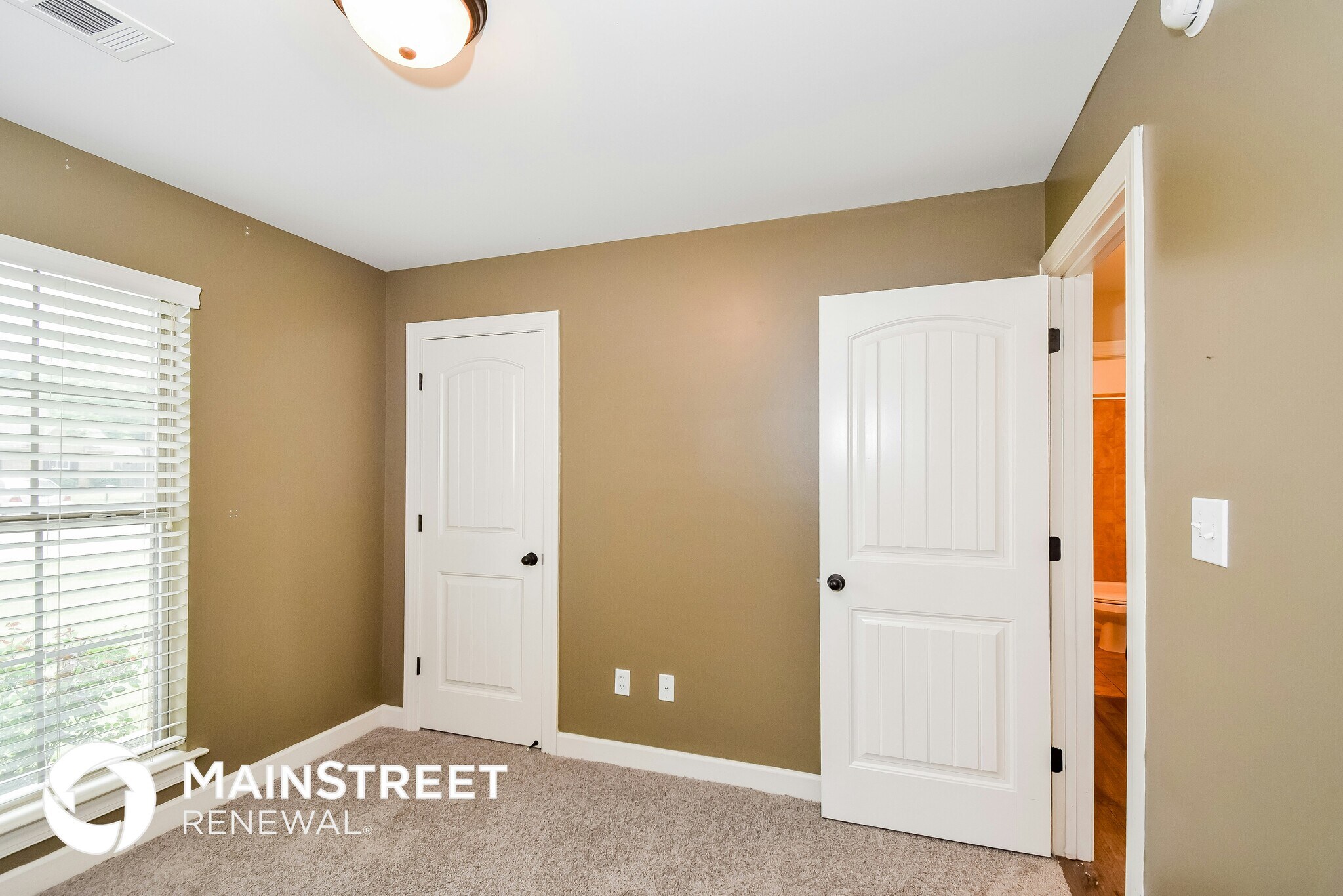 Building Photo - 8286 Willow Dr