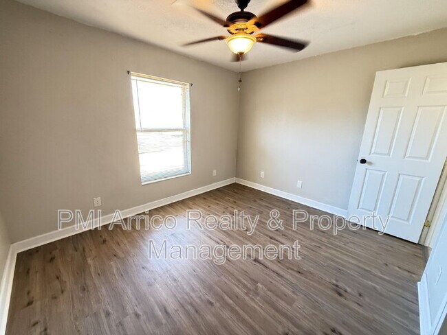 Building Photo - 13670 Highland Rd