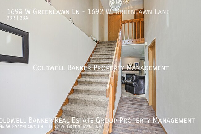 Building Photo - 1692 W Greenlawn Ln
