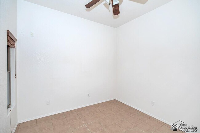 Building Photo - 11626 S Dorothy Dr