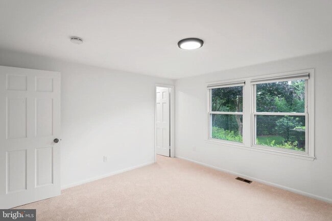 Building Photo - 12629 Fantasia Dr