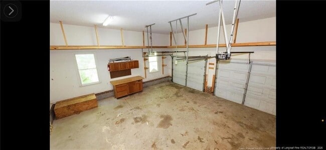 Building Photo - 590 Stoney Creek Dr