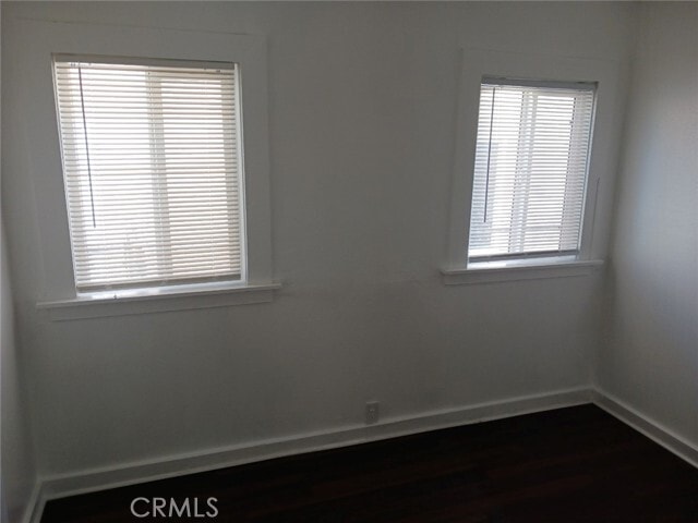 Building Photo - 647 W 112th St