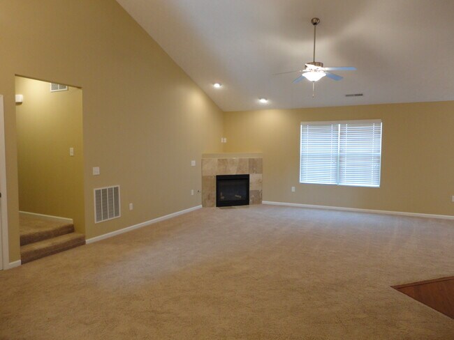 Building Photo - 4423 Pimlico Pl