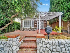 Building Photo - Coming Available 9/15/25 - Balboa Village ...