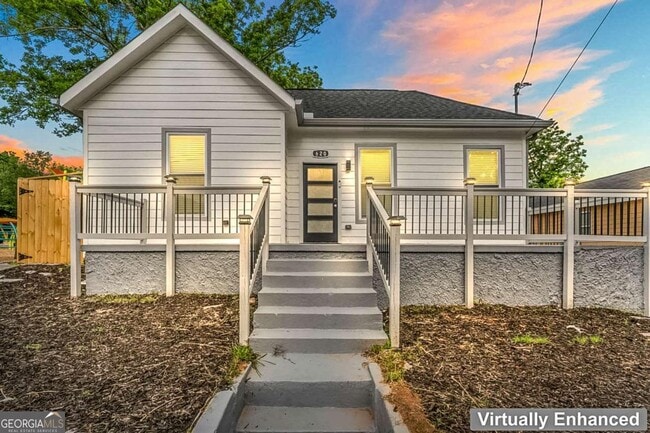 Building Photo - 620 Echo St NW