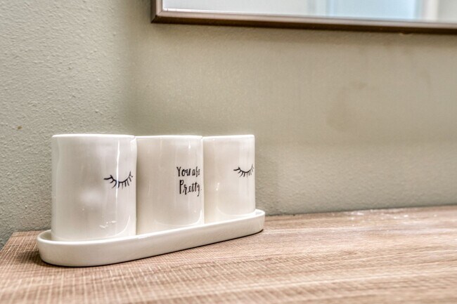 Building Photo - Maumelle Chic Condo