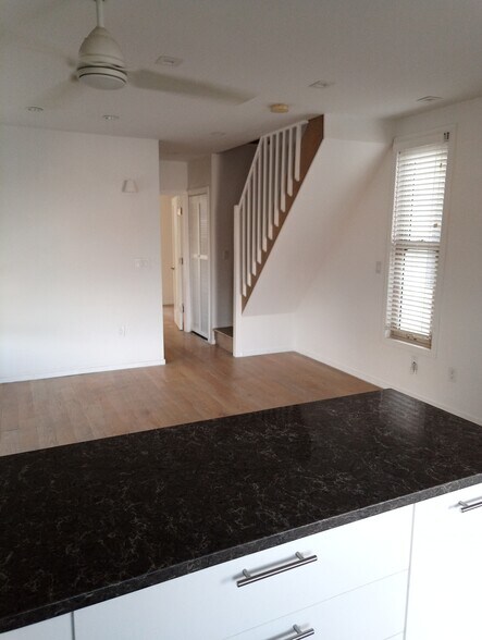 Building Photo - 88-07 62nd Ave