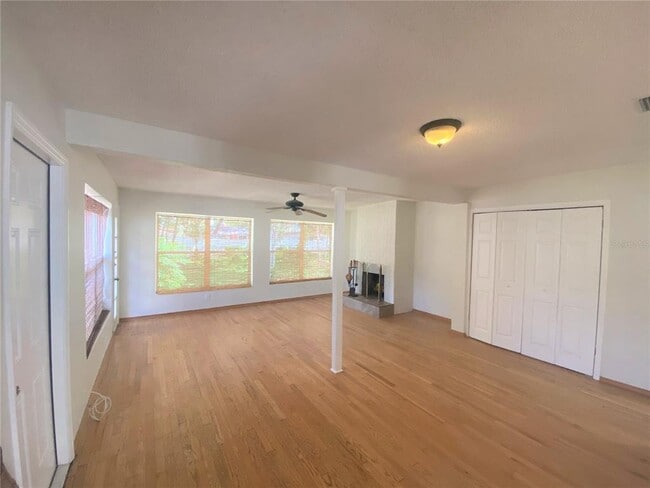 Building Photo - 8023 Country Club Rd N